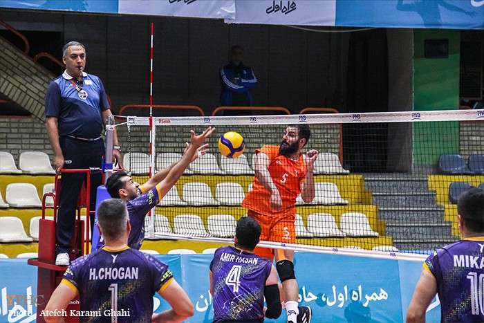 لیگ برتر والیبال _ سایپا تهران و شهرداری گنبد لیگ برتر والیبال _ سایپا تهران و شهرداری گنبد