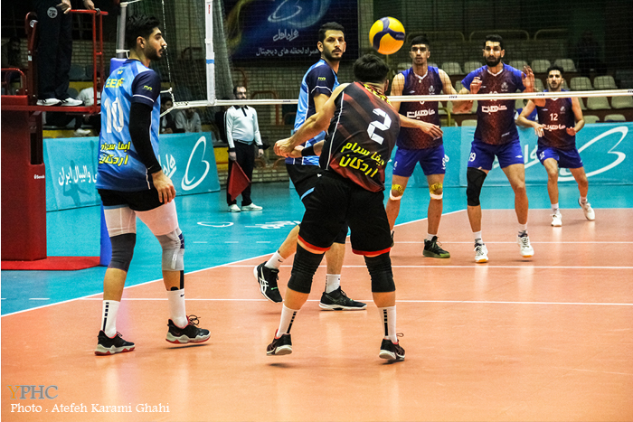دیدار تیمهای والیبال ایفاسرام اردکان و سایپا تهران دیدار تیمهای والیبال ایفاسرام اردکان و سایپا تهران
