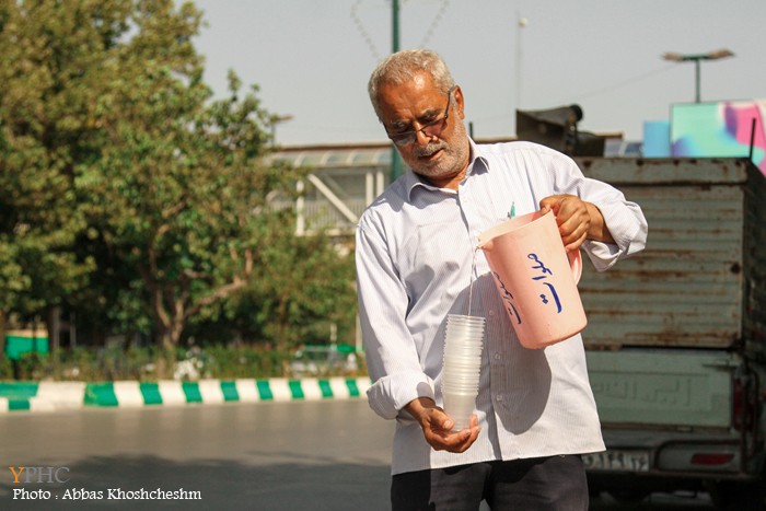 کاروان پیادهروی "بهشت تا بهشت"در مشهد کاروان پیادهروی "بهشت تا بهشت"در مشهد