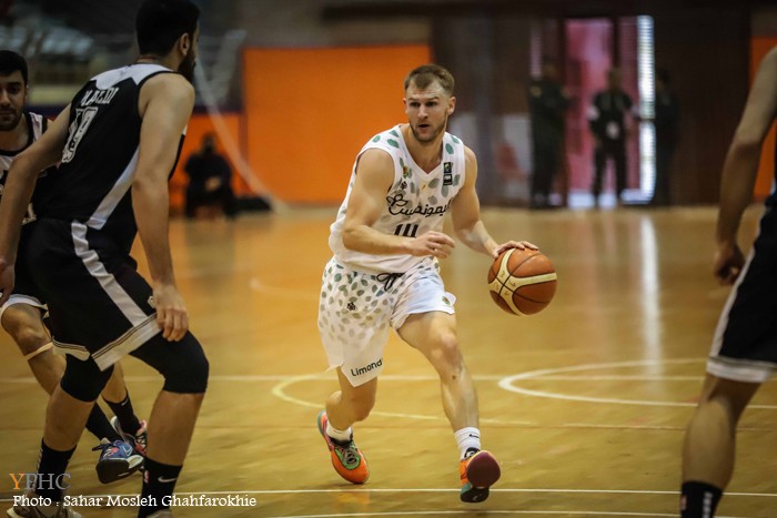 دیدار تیمهای بسکتبال لیموندیس شیراز _ رعد پدافند تهران دیدار تیمهای بسکتبال لیموندیس شیراز _ رعد پدافند تهران