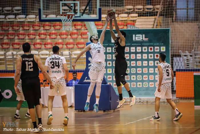 دیدار تیم های بسکتبال لیموندیس شیراز و طبیعت تهران دیدار تیم های بسکتبال لیموندیس شیراز و طبیعت تهران