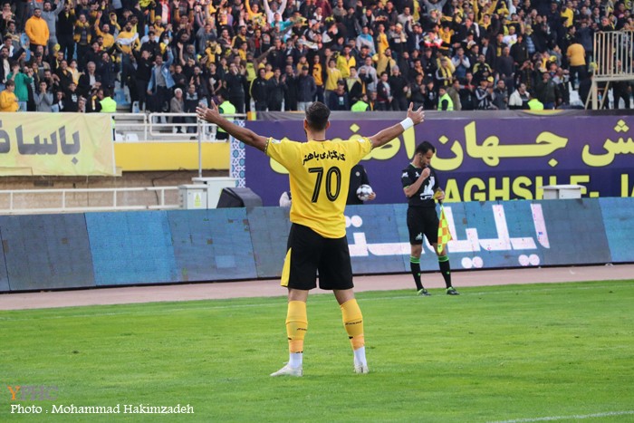 دیدار تیمهای فوتبال سپاهان اصفهان و مس رفسنجان دیدار تیمهای فوتبال سپاهان اصفهان و مس رفسنجان