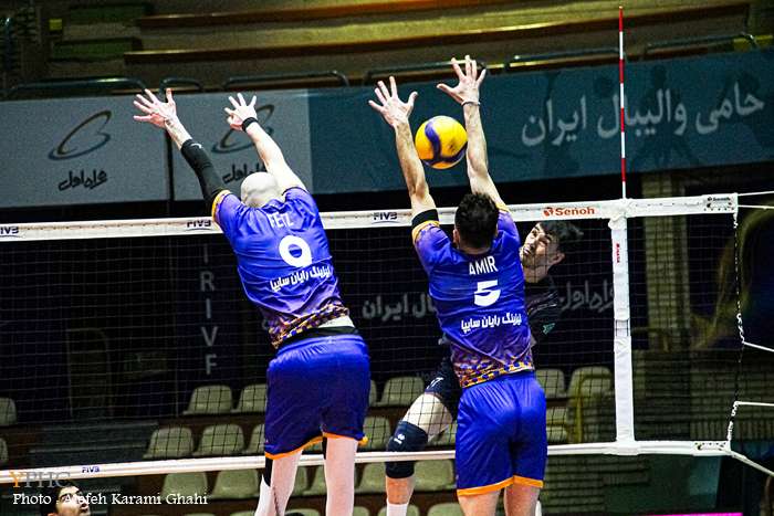 دیدار تیم های والیبال سایپا تهران _ شهرداری گنبد لیگ برتر _ دیدار تیم های والیبال سایپا تهران _ شهرداری گنبد