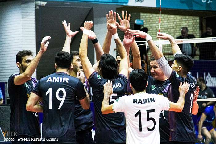 دیدار تیم های والیبال سایپا تهران _ شهرداری گنبد دیدار تیم های والیبال سایپا تهران _ شهرداری گنبد