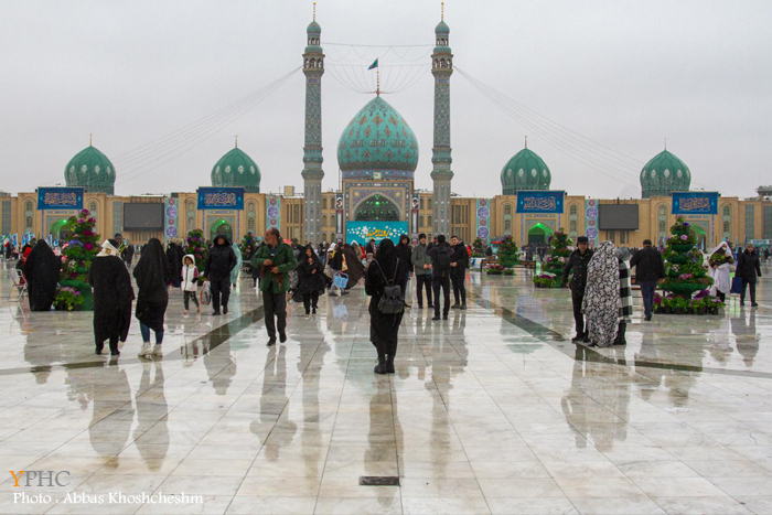 حال و هوای مسجد جمکران درنیمه شعبان