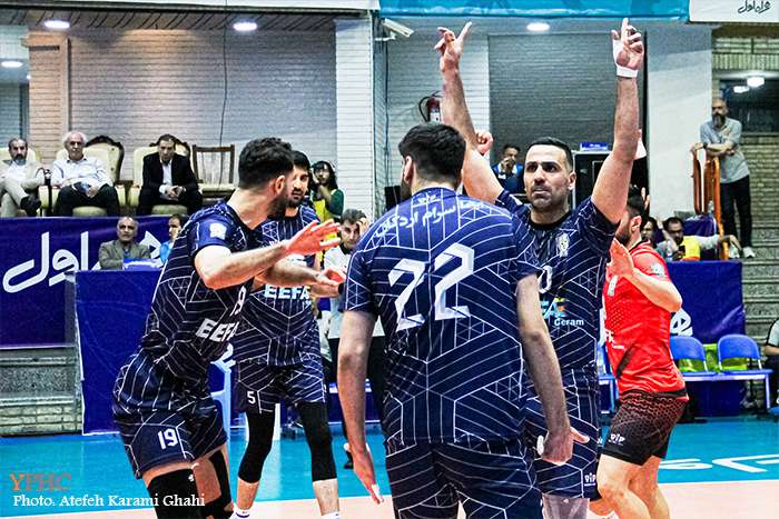 دیدار تیم های والیبال شهداب یزد و ایفاسرام اردکان دیدار تیم های والیبال شهداب یزد و ایفاسرام اردکان