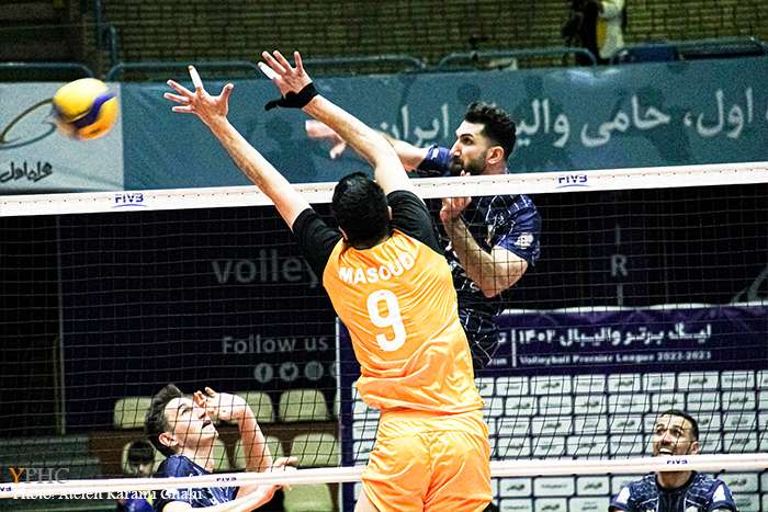 دیدار تیم های والیبال شهداب یزد و ایفاسرام اردکان دیدار تیم های والیبال شهداب یزد و ایفاسرام اردکان
