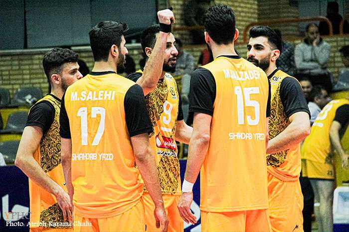 دیدار تیم های والیبال شهداب یزد و ایفاسرام اردکان دیدار تیم های والیبال شهداب یزد و ایفاسرام اردکان