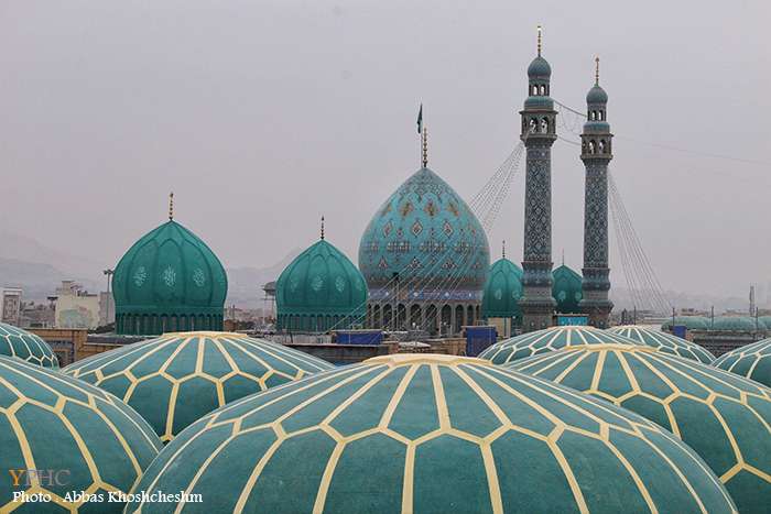 حال و هوای مسجد جمکران در شب نیمهشعبان حال و هوای مسجد جمکران در شب نیمهشعبان