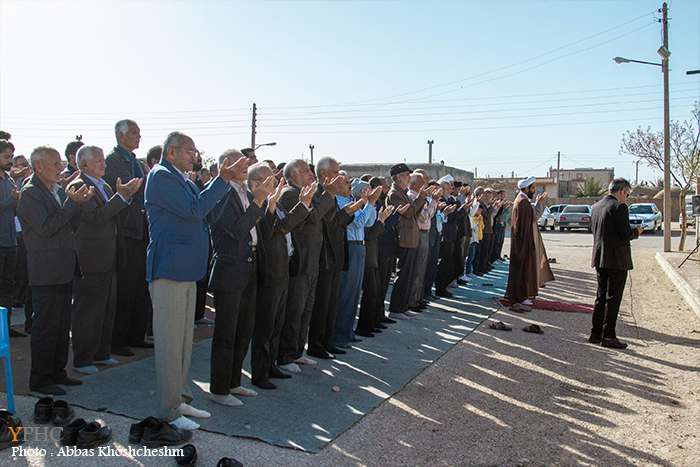 اقامه نماز عید سعید فطر در شهرستان میان آباد