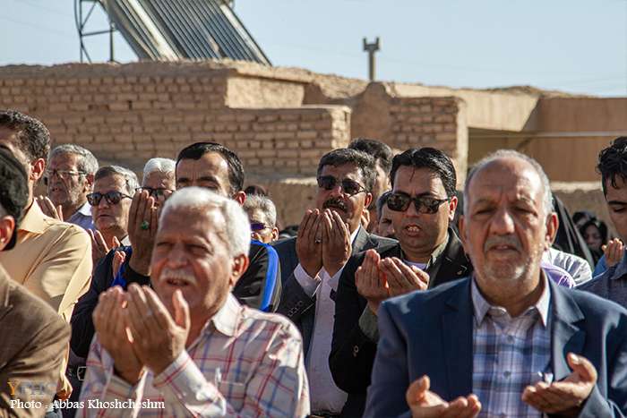 اقامه نماز عید سعید فطر در شهرستان میان آباد