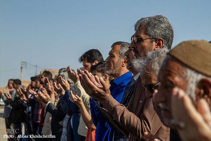 اقامه نماز عید سعید فطر در شهرستان میان آباد