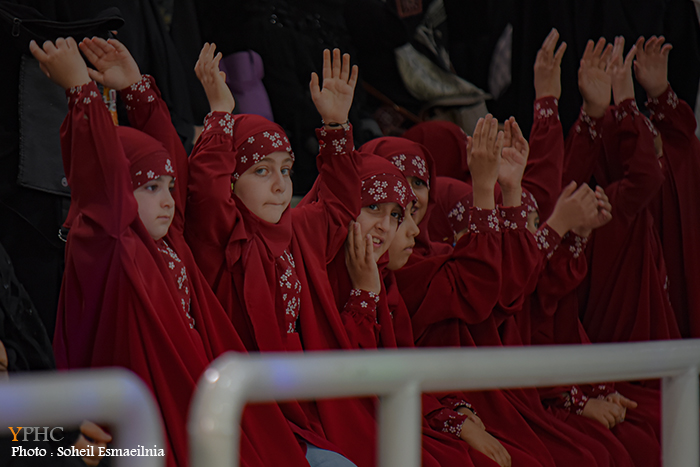 جشن بزرگ‌ دختران پردیس
دختر
