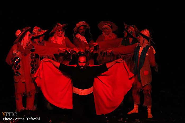 نمایش مترس ها در پردیس تئاتر شهرزاد