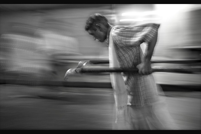 مجموعه عکس ” آخرین ریکشاهای کلکتـه “