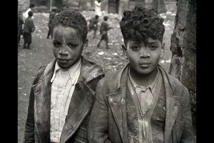 عکاسی رنگی نیویورک _ هلن لویت “عکاس خیابانی”