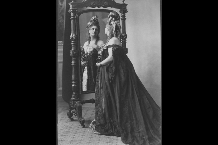 تحلیلی کوتاه برتاریخچه عکاسی مد