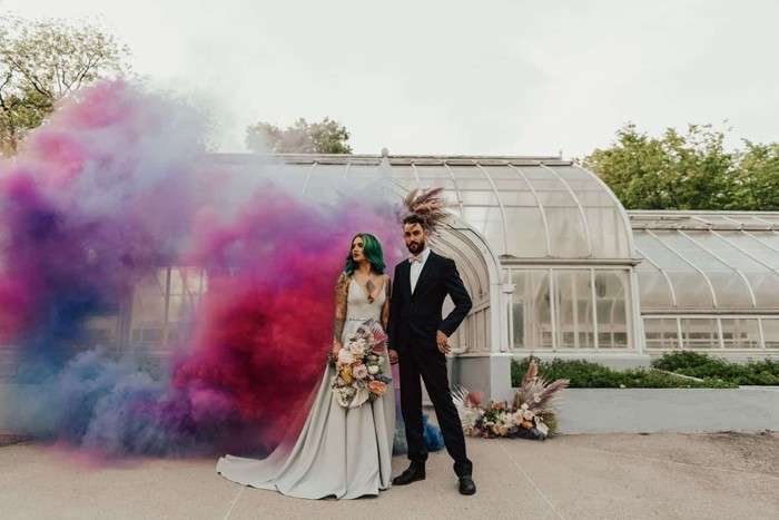 ایده عکاسی با دود های رنگی