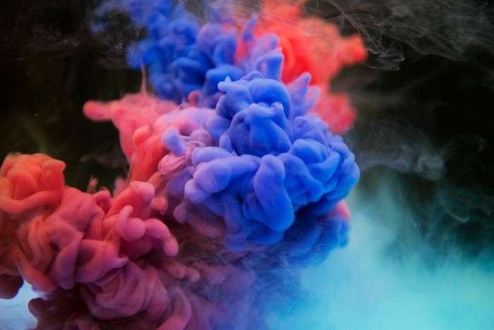 ایده عکاسی با دود های رنگی