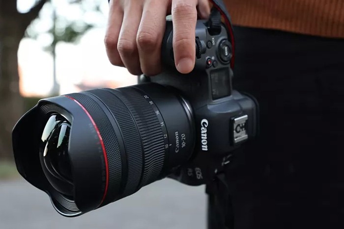 رونمایی کانن از لنز زوم فوق عریض 