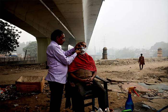 مه دود سمی بر آسمان پایتخت هند