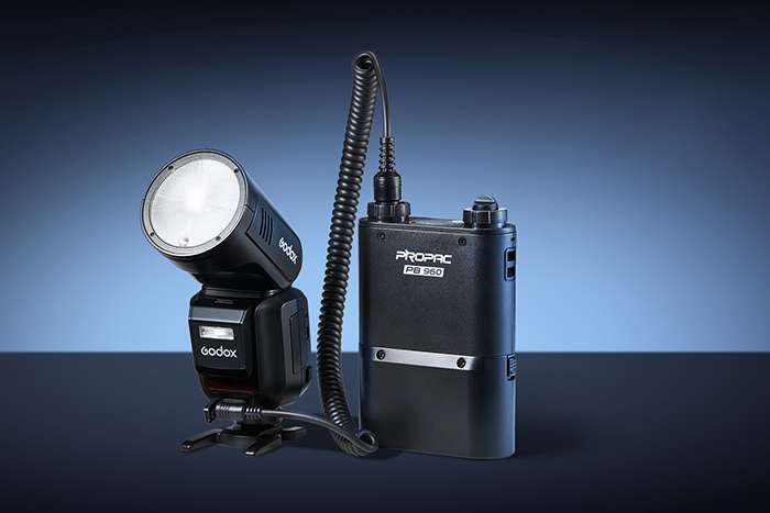 معرفی فلاش V100 با توان 100وات‌ثانیه‌ای با شارژ سریع و عملکرد بالا