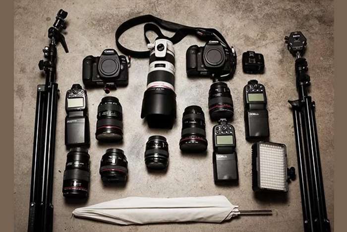 آینه‌دار یا بدون آینه: کدام دوربین برای نیازهای شما بهتر است؟