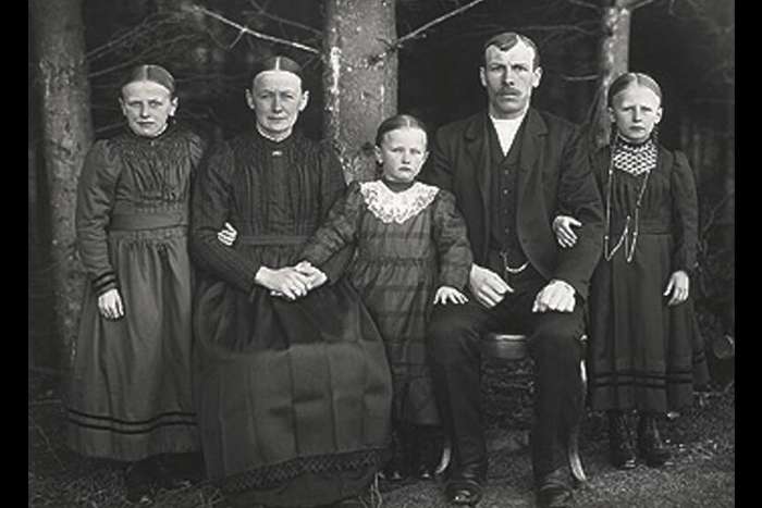 آگوست ساندر؛ بنیان‌گذار عکاسی مستند اجتماعی