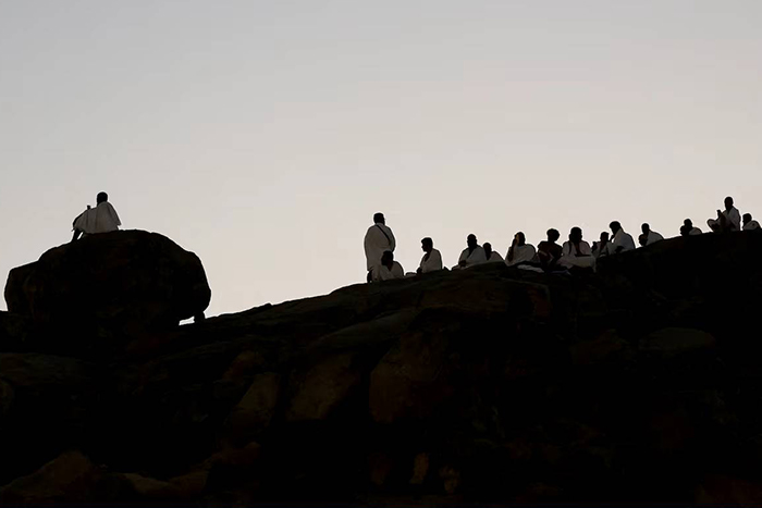 طواف دل‌ها در سرزمین وحی