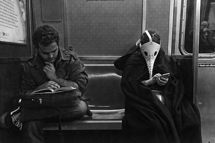 زندگی زیرزمینی