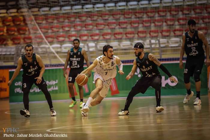 دیدار تیم های بسکتبال لیموندیس شیراز و طبیعت تهران دیدار تیم های بسکتبال لیموندیس شیراز و طبیعت تهران