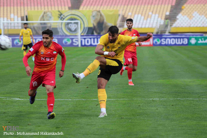 دیدار تیمهای فوتبال سپاهان اصفهان و فولاد خوزستان دیدار تیمهای فوتبال سپاهان اصفهان و فولاد خوزستان