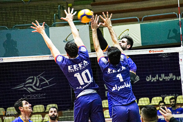 دیدار تیم های والیبال سایپا تهران و ایفاسرام اردکان