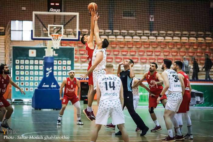 دیدار تیم های بسکتبال لیموندیس شیراز _ آورتا ساری دیدار تیم های بسکتبال لیموندیس شیراز _ آورتا ساری