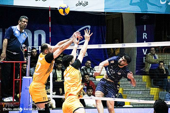 دیدار تیم های والیبال شهداب یزد و ایفاسرام اردکان دیدار تیم های والیبال شهداب یزد و ایفاسرام اردکان