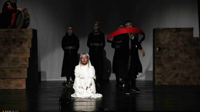 نمایش " آنسوی افسانه"