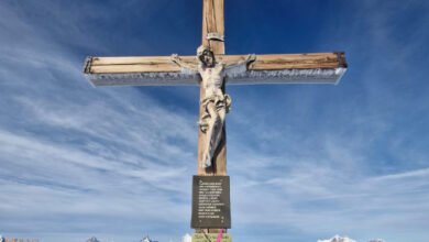 یخچال ماترهورن در دهکده زرمات سوئیس