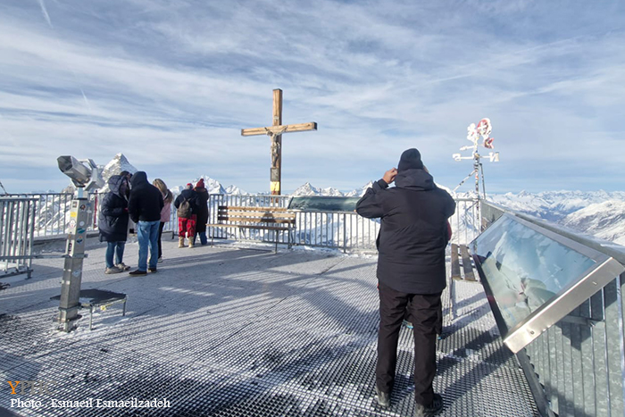 یخچال ماترهورن در دهکده زرمات سوئیس